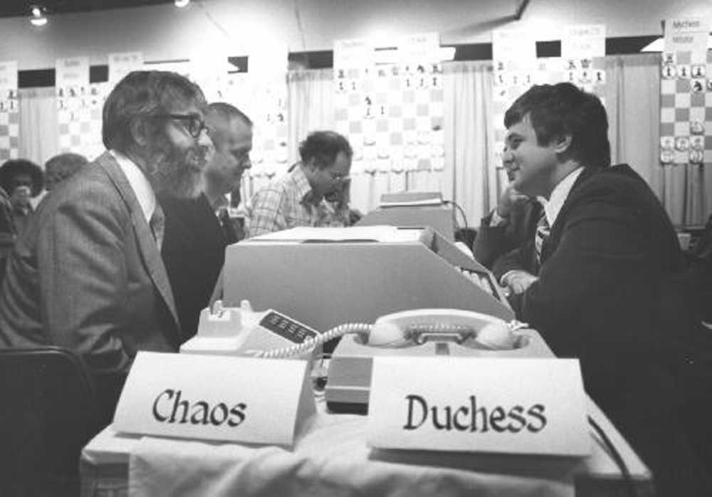 Players at computerized chess machines